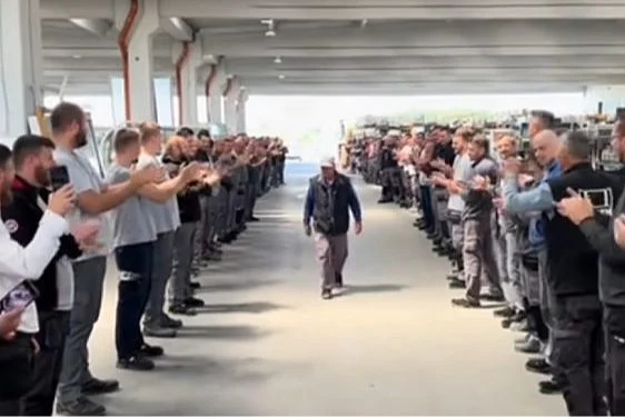 jajce-online_Snimak ispraćaja Asima iz Brčkog u penziju osvojio je mreže