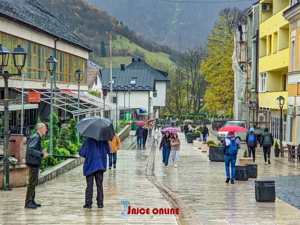 jajce-online_Mjestimično slaba kiša, na planinama snijeg