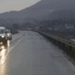 jajce-online_Upozorenje vozačima: Mokri kolovozi, magla i radovi usporavaju saobraćaj širom BiH