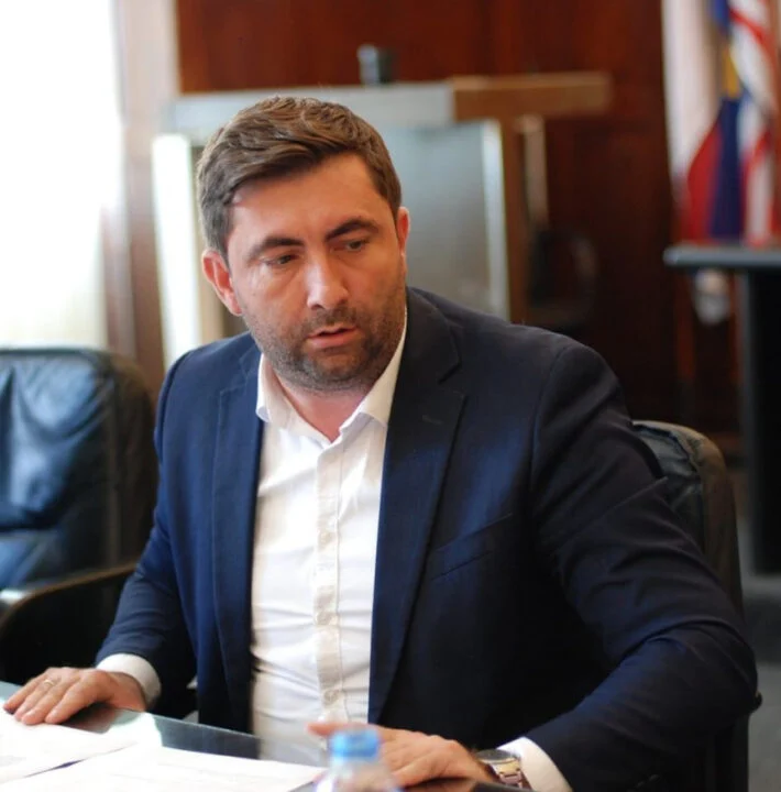 jajce-online_Automatska skica
