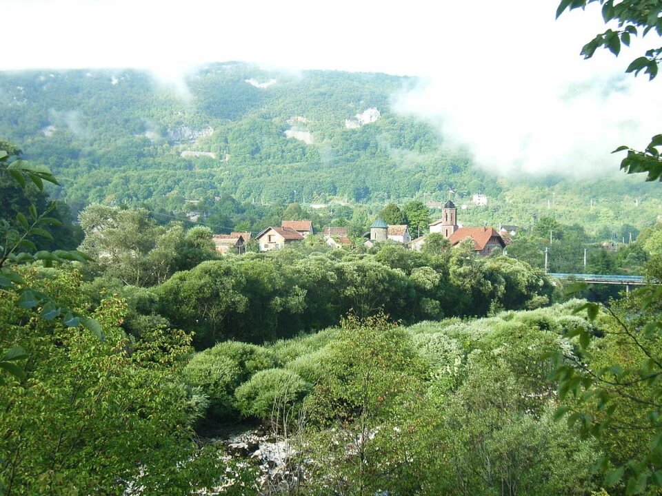 jajce-online_Martin Brod, selo penzionera i dva đaka, bez prodavnice, banke, pošte…