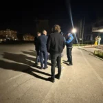 jajce-online_Roditelji se okupili ispred škole u Sarajevu: “Jedna učenica mjesecima maltretira našu djecu”