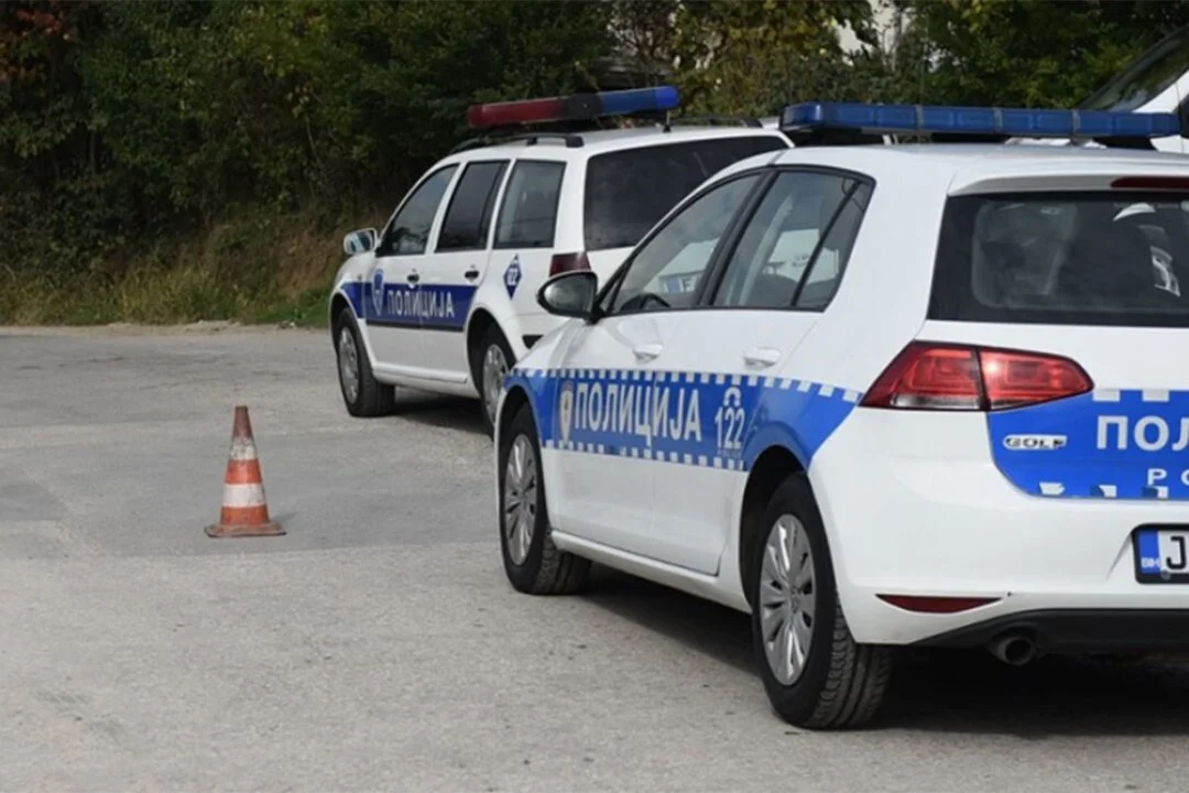 jajce-online_Hapšenje u Gradišci: Terete ga da je ponudio mito policiji, u autu prevozio Egipćane