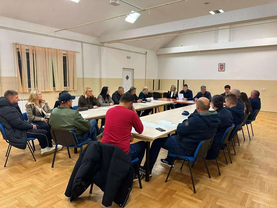 jajce-online_Automatska skica