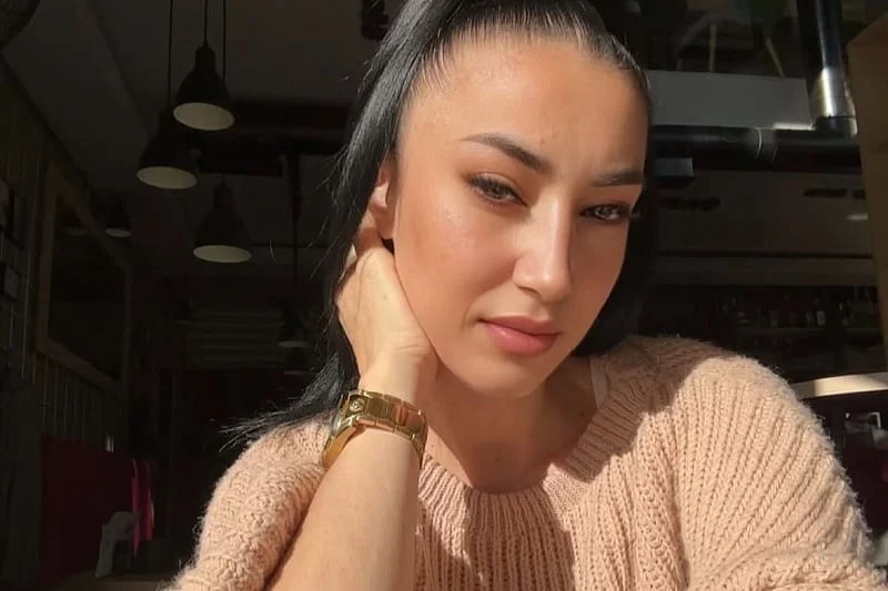 jajce-online_Pokrenut apel za samohranu majku tri djevojčice Sanelu Čizmić koja se bori sa rakom grlića materice