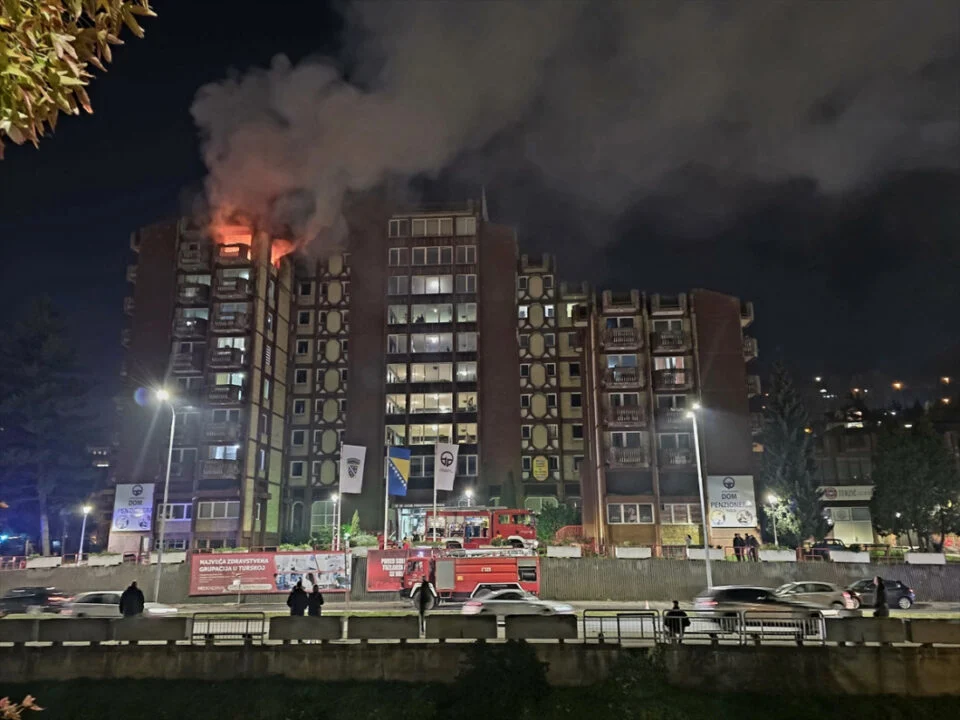 jajce-online_Utvrđen uzrok požara koji je odnio 15 života: Priključni kabl radioprijemnika pritisnut između madraca i zida zapalio sobu štićenika