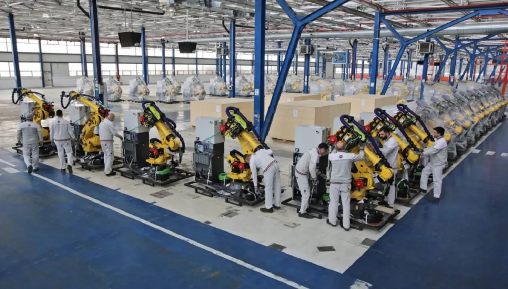 jajce-online_Autoindustrija u padu, ali ne i u Kragujevcu: Stellantis širi proizvodnju